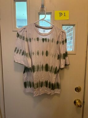 Matilda Jane tie -Dye Short Sleeve Tee in White and Green - Puff Sleeve shirt